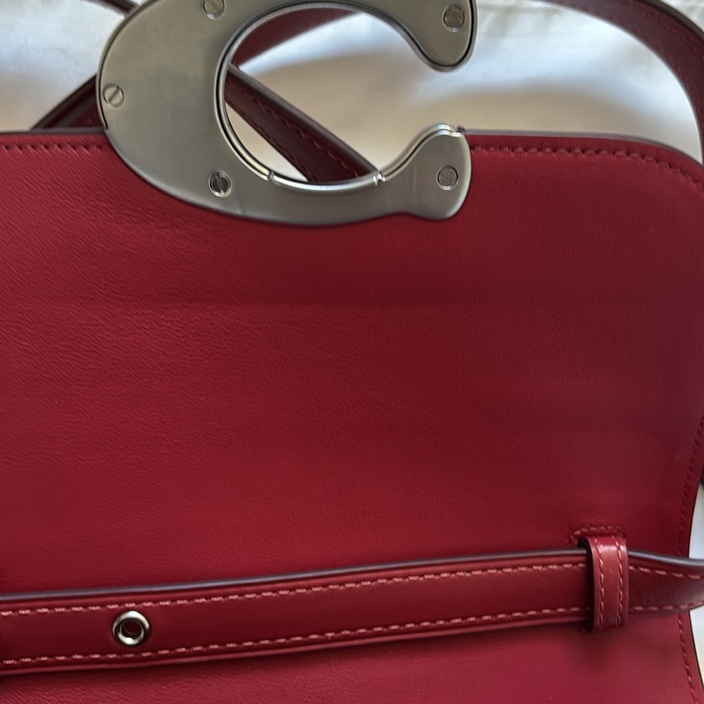 Coach Idol Bag (silver/enamel red) - Picture 8 of 17